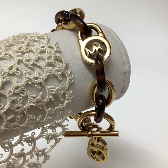 🌸Michael Kors Bracelet - Picture 2 of 5